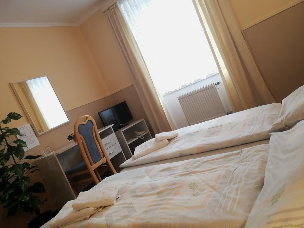 Hotel Wertheim Prága Kültér fotó