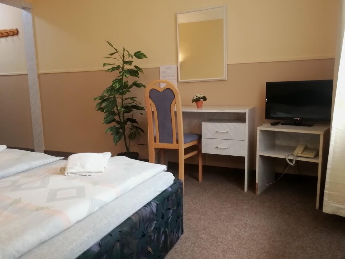 Hotel Wertheim Prága Kültér fotó