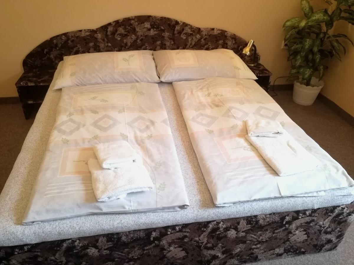 Hotel Wertheim Prága Kültér fotó