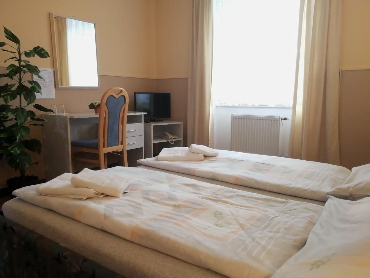 Hotel Wertheim Prága Kültér fotó
